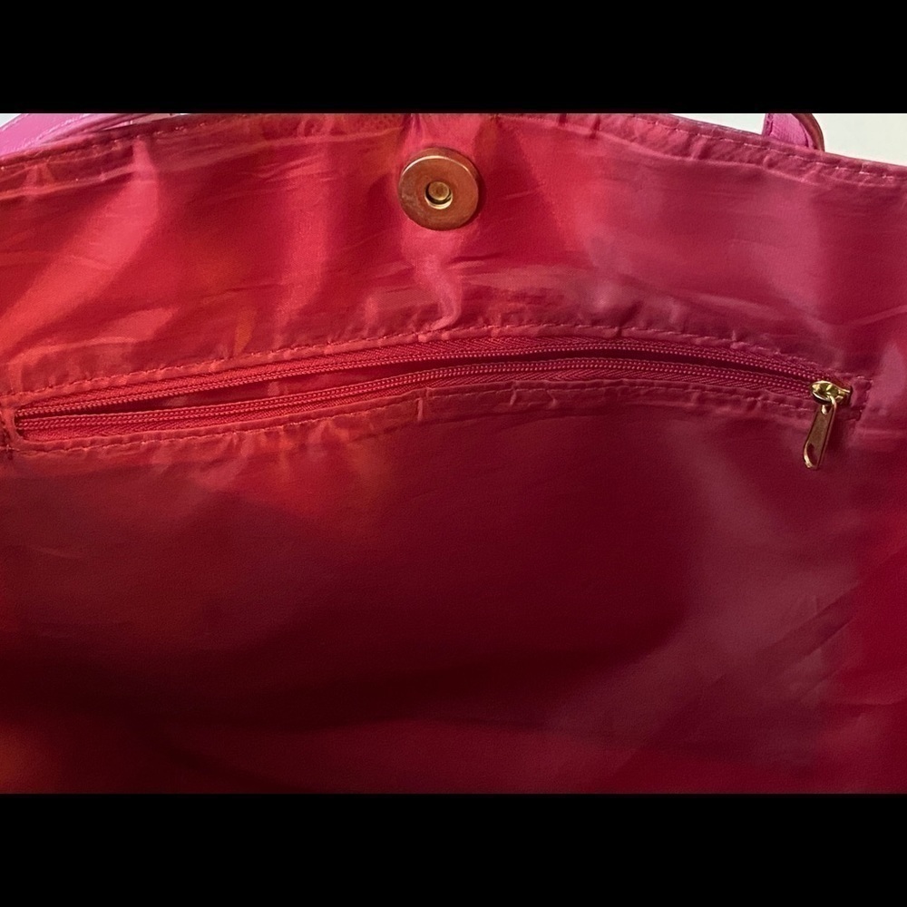 Elizabeth Arden Hot Pink Floral Appliqué Shoulder Tote - Picture 7 of 7